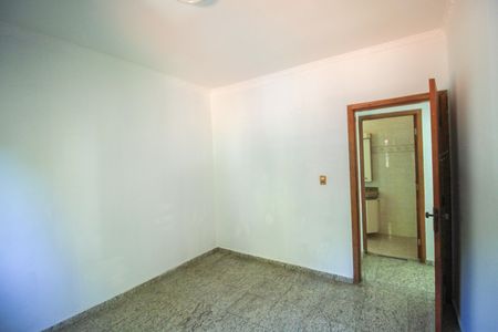Casa para alugar com 300m², 4 quartos e 4 vagas