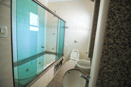 Casa para alugar com 300m², 4 quartos e 4 vagas