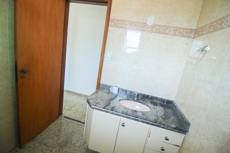 Casa para alugar com 300m², 4 quartos e 4 vagas