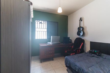 Casa para alugar com 250m², 3 quartos e 3 vagas Casa para alugar com 250m², 3 quartos e 3 vagasQuarto 2