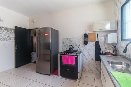 Casa para alugar com 250m², 3 quartos e 3 vagas Casa para alugar com 250m², 3 quartos e 3 vagasCozinha