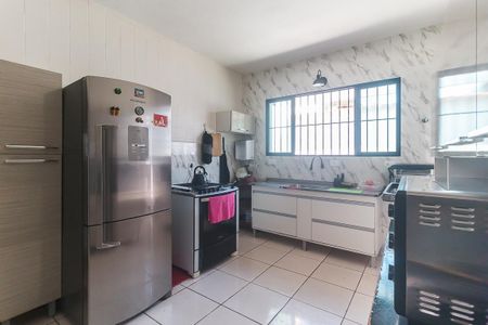 Casa para alugar com 250m², 3 quartos e 3 vagas Casa para alugar com 250m², 3 quartos e 3 vagasCozinha
