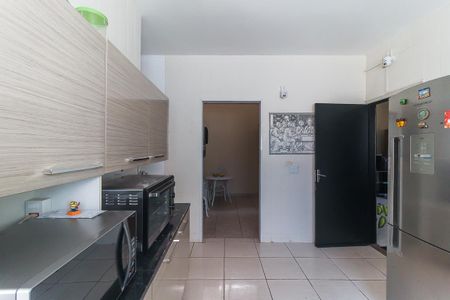 Casa para alugar com 250m², 3 quartos e 3 vagas Casa para alugar com 250m², 3 quartos e 3 vagasCozinha