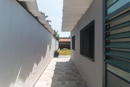 Casa para alugar com 250m², 3 quartos e 3 vagas Casa para alugar com 250m², 3 quartos e 3 vagasCorredor Lateral