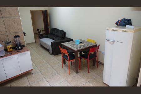 Casa para alugar com 100m², 2 quartos e 5 vagasCasa 1 cozinha