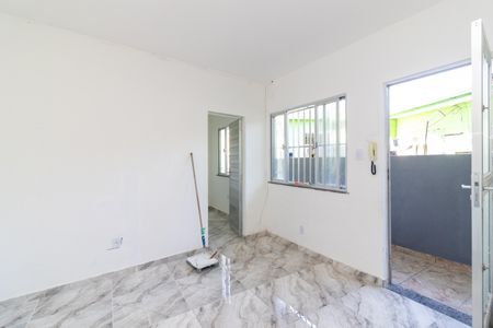 Casa para alugar com 40m², 1 quarto e sem vaga Casa para alugar com 40m², 1 quarto e sem vagaSala