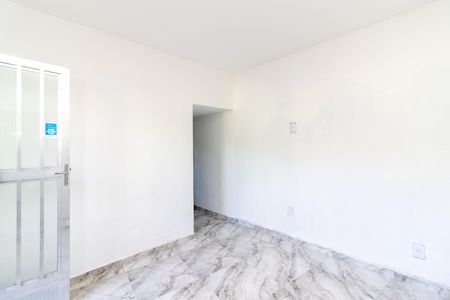 Casa para alugar com 40m², 1 quarto e sem vaga Casa para alugar com 40m², 1 quarto e sem vagaSala