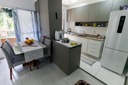 Apartamento à venda com 46m², 2 quartos e 1 vaga Apartamento à venda com 46m², 2 quartos e 1 vagaSala