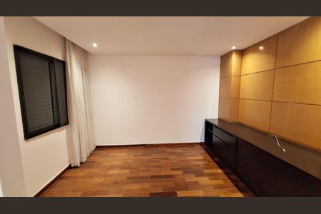 Apartamento à venda com 160m², 3 quartos e 3 vagas