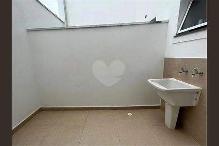 Casa à venda com 2 quartos, 68m² em Vila Polopoli, São Paulo