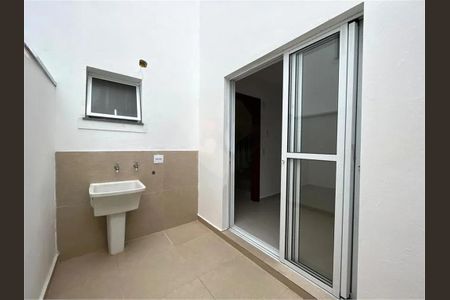 Casa à venda com 2 quartos, 68m² em Vila Polopoli, São Paulo