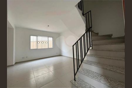 Casa à venda com 2 quartos, 68m² em Vila Polopoli, São Paulo