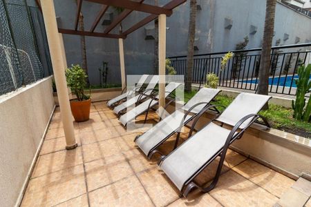 Apartamento à venda com 60m², 2 quartos e 2 vagas Apartamento à venda com 60m², 2 quartos e 2 vagasÁrea comum - Piscina