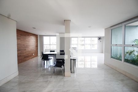 Apartamento à venda com 60m², 2 quartos e 2 vagas Apartamento à venda com 60m², 2 quartos e 2 vagasÁrea comum - Salão de festas