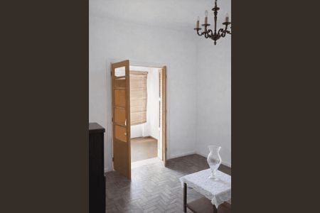 Casa à venda com 3 quartos, 220m² em Jardim da Saúde, São Paulo