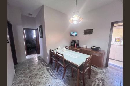 Casa à venda com 3 quartos, 178m² em Renascença, Belo Horizonte