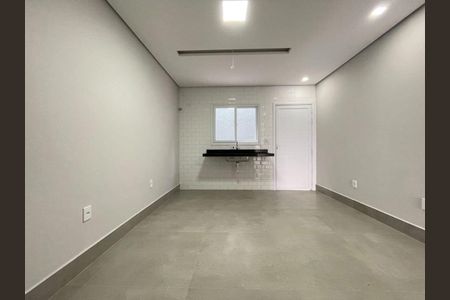 Casa à venda com 2 quartos, 105m² em Jaguará, São Paulo