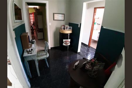 Casa à venda com 4 quartos, 198m² em Vila Mazzei, São Paulo