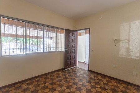 Casa para alugar com 200m², 2 quartos e 2 vagas Casa para alugar com 200m², 2 quartos e 2 vagasSala