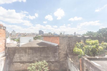 Casa para alugar com 200m², 2 quartos e 2 vagas Casa para alugar com 200m², 2 quartos e 2 vagasVista do quarto 2