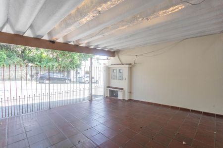 Casa para alugar com 200m², 2 quartos e 2 vagas Casa para alugar com 200m², 2 quartos e 2 vagasGaragem