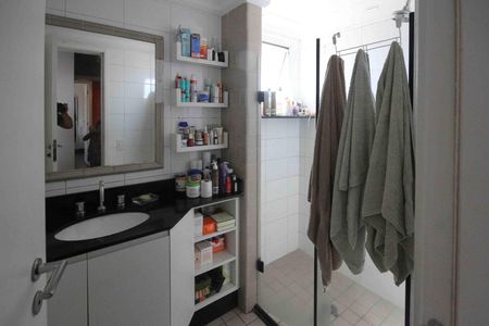 Apartamento à venda com 133m², 3 quartos e 2 vagasBanheiro da Suite