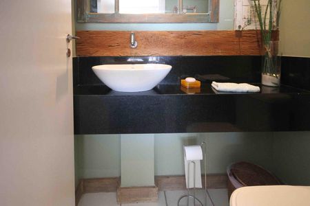 Apartamento à venda com 133m², 3 quartos e 2 vagas Apartamento à venda com 133m², 3 quartos e 2 vagasLavabo