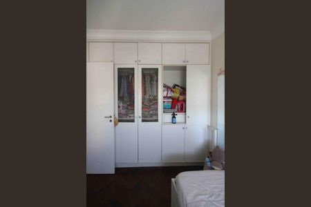 Apartamento à venda com 133m², 3 quartos e 2 vagas Apartamento à venda com 133m², 3 quartos e 2 vagasQuarto