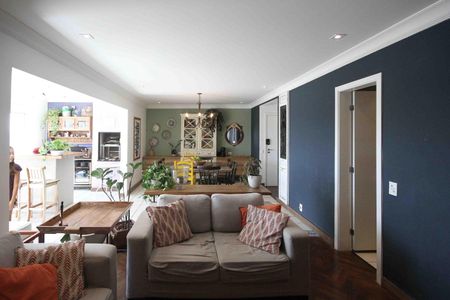 Apartamento à venda com 133m², 3 quartos e 2 vagas Apartamento à venda com 133m², 3 quartos e 2 vagasSala