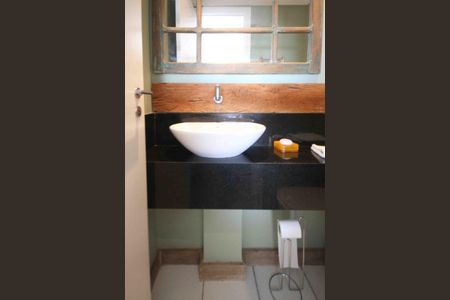 Apartamento à venda com 133m², 3 quartos e 2 vagas Apartamento à venda com 133m², 3 quartos e 2 vagasLavabo