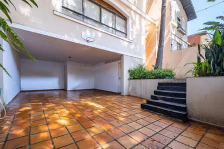 Casa para alugar com 300m², 3 quartos e 3 vagas Casa para alugar com 300m², 3 quartos e 3 vagasGaragem