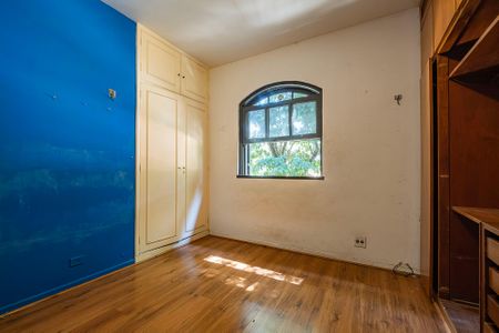 Casa para alugar com 300m², 3 quartos e 3 vagas Casa para alugar com 300m², 3 quartos e 3 vagasQuarto 2