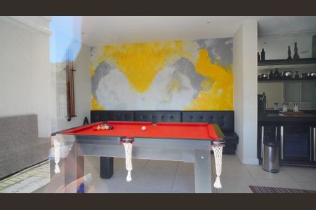 Apartamento à venda com 82m², 3 quartos e 1 vagaÁrea comum jogos 