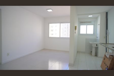 Sala  de apartamento à venda com 3 quartos, 82m² em Humaitá, Porto Alegre