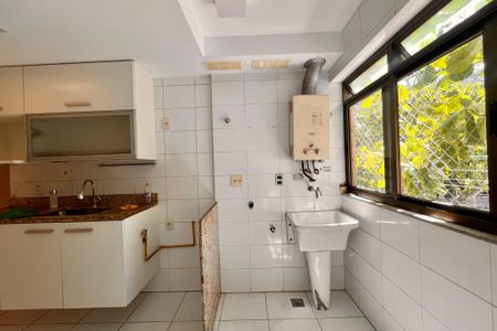 Apartamento para alugar com 107m², 3 quartos e 2 vagas Apartamento para alugar com 107m², 3 quartos e 2 vagasCozinha