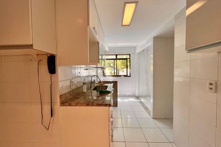 Apartamento para alugar com 107m², 3 quartos e 2 vagas Apartamento para alugar com 107m², 3 quartos e 2 vagasCozinha