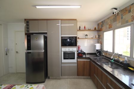 Apartamento à venda com 164m², 3 quartos e 4 vagasCozinha