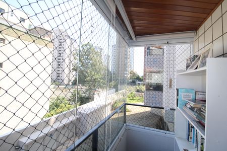 Apartamento à venda com 164m², 3 quartos e 4 vagasSala - Varanda