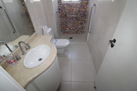 Apartamento à venda com 164m², 3 quartos e 4 vagasQuarto 3 - Banheiro