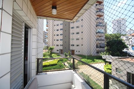 Apartamento à venda com 164m², 3 quartos e 4 vagasQuarto 2 - Varanda