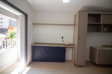 Studio à venda com 28m², 1 quarto e sem vagaSala / Quarto - Studio