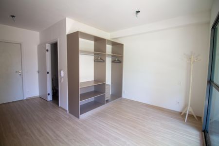 Studio à venda com 28m², 1 quarto e sem vagaSala / Quarto - Studio