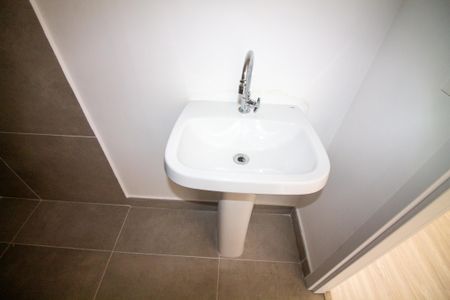 Banheiro de kitnet/studio à venda com 1 quarto, 28m² em Brooklin, São Paulo