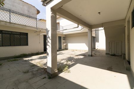 Casa para alugar com 517m², 3 quartos e 4 vagas Casa para alugar com 517m², 3 quartos e 4 vagas Quintal