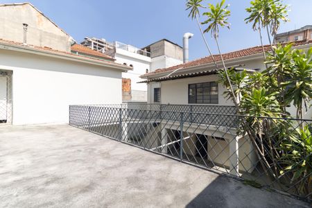 Casa para alugar com 517m², 3 quartos e 4 vagas Casa para alugar com 517m², 3 quartos e 4 vagasQuintal