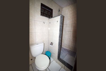 Banheiro de casa para alugar com 1 quarto, 40m² em Brás de Pina, Rio de Janeiro