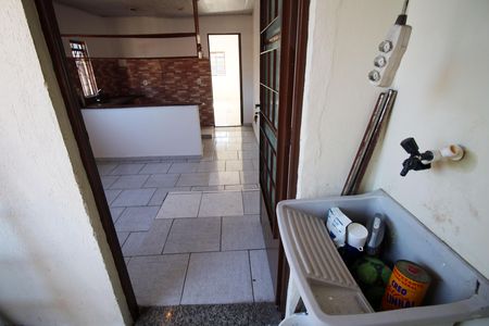 Casa para alugar com 40m², 1 quarto e sem vagaÁrea de Serviço