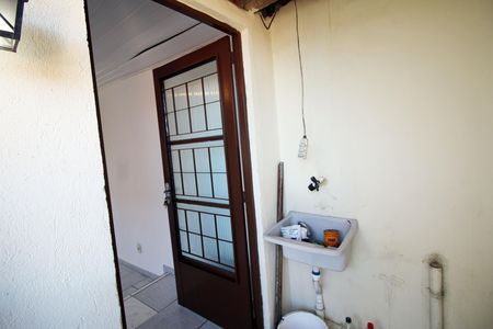 Casa para alugar com 40m², 1 quarto e sem vagaÁrea de Serviço