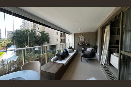 Varanda de apartamento para alugar com 4 quartos, 156m² em Barra da Tijuca, Rio de Janeiro