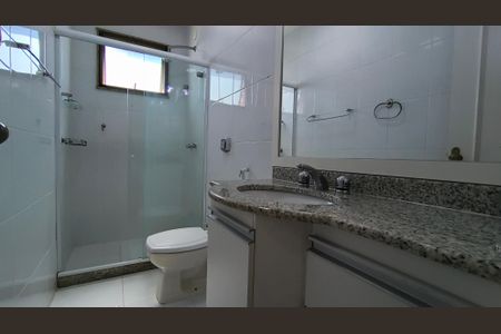 Apartamento à venda com 84m², 2 quartos e 2 vagasBanheiro da Suíte 